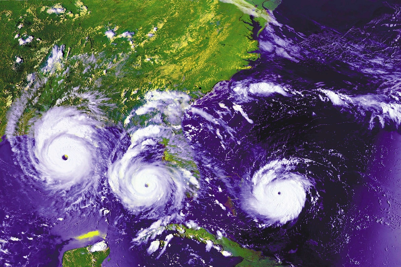 A Tale of 2 Seasons: Factors That Shape Fuel Prices During Hurricanes
